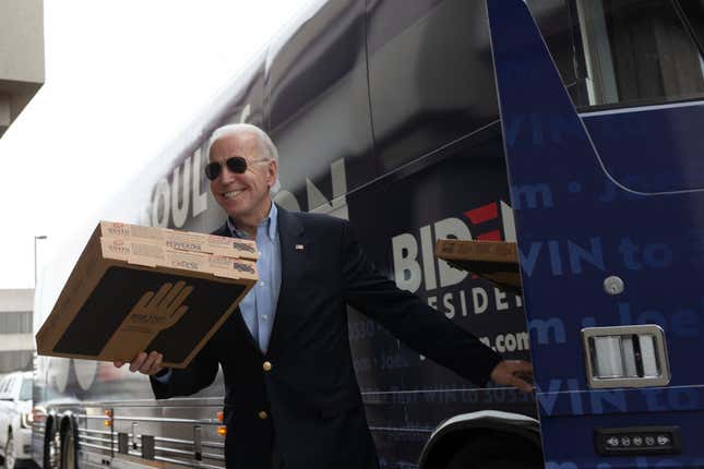 Image for article titled Last Call: Bernie eats a corn dog and other food highlights from Iowa