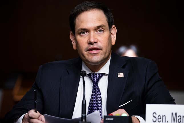 Image for article titled A Running List of Right-Wing Politicians and Media Figures Who Downplayed the Virus But Skipped the Line to Get a Vaccine