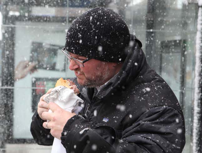 Image for article titled Chicago Man Brushes Mound Of Snow From Beef Sandwich Before Eating It