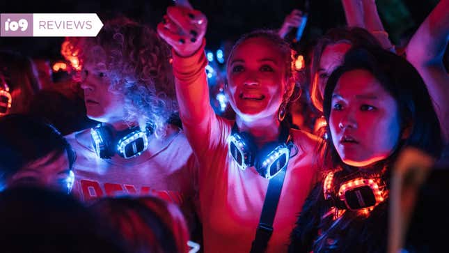 Silent disco parties should be a required college activity. 