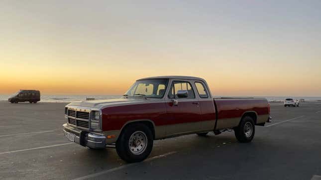 Image for article titled At $6,800, Is This 1993 Dodge D250 Club Cab A Ram You Would Jam?