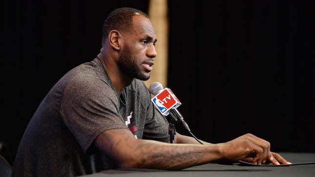 Image for article titled LeBron James Guarantees Cleveland Will Win Numerous Regular Season Games