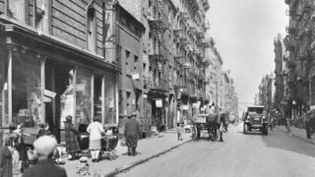 The Lower East Side Housewives Who Wrote the Militant Playbook