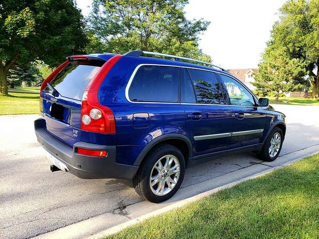 Image for article titled At $2,900, Would You Take A Chance On This 2006 Volvo XC90 V8 Ocean Race Edition?