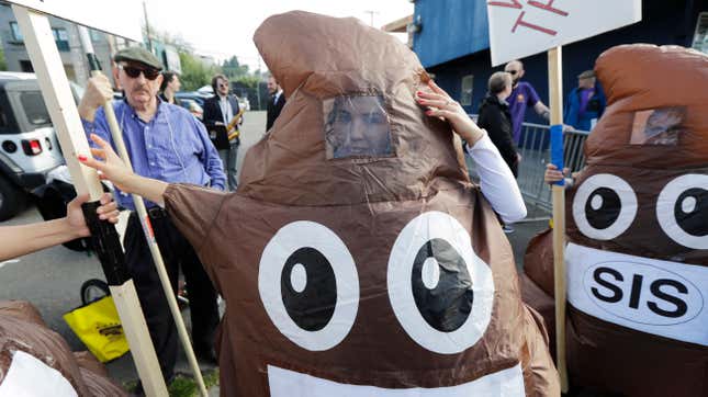 Image for article titled Please Try to Guess Which Presidential Candidate Has Only Ever Used the Smiling Shit Emoji