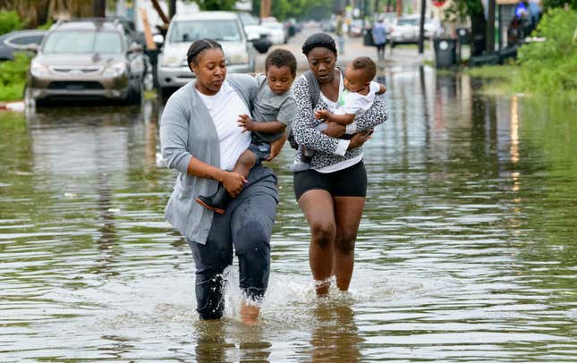 Image for article titled All Eyes on the Levees: Amid Flooding, New Orleans Braces for a Potential Hurricane