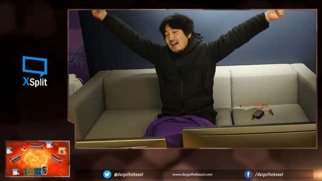 Image for article titled Legendary Street Fighter Player Daigo Umehara Wins Online Tournament For... Uno