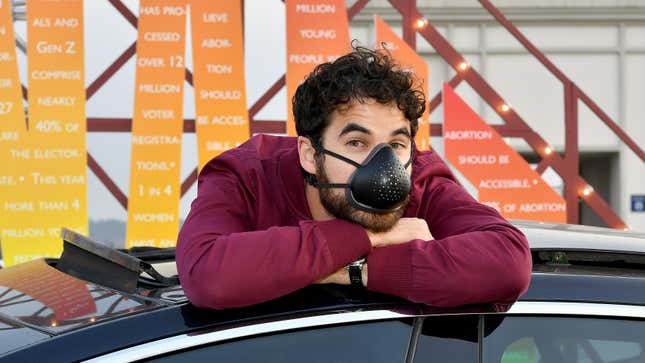 Image for article titled PSA: Darren Criss Is NOT Gay