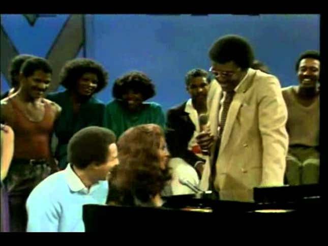 In a New Interview, Smokey Robinson Says He Regrets Not Recording With Friend Aretha Franklin