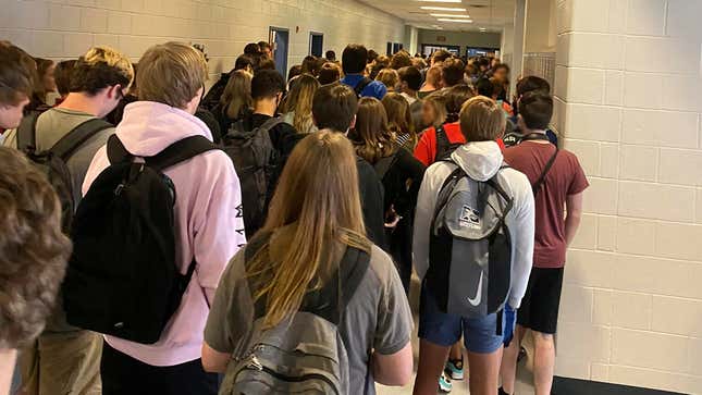 Image for article titled Georgia School in Viral Photo Closes Indefinitely Following Covid-19 Outbreak