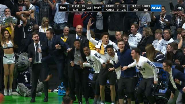 Nevada Storms Back From 22-Point Deficit To Upset Cincinnati And Move On To Sweet 16