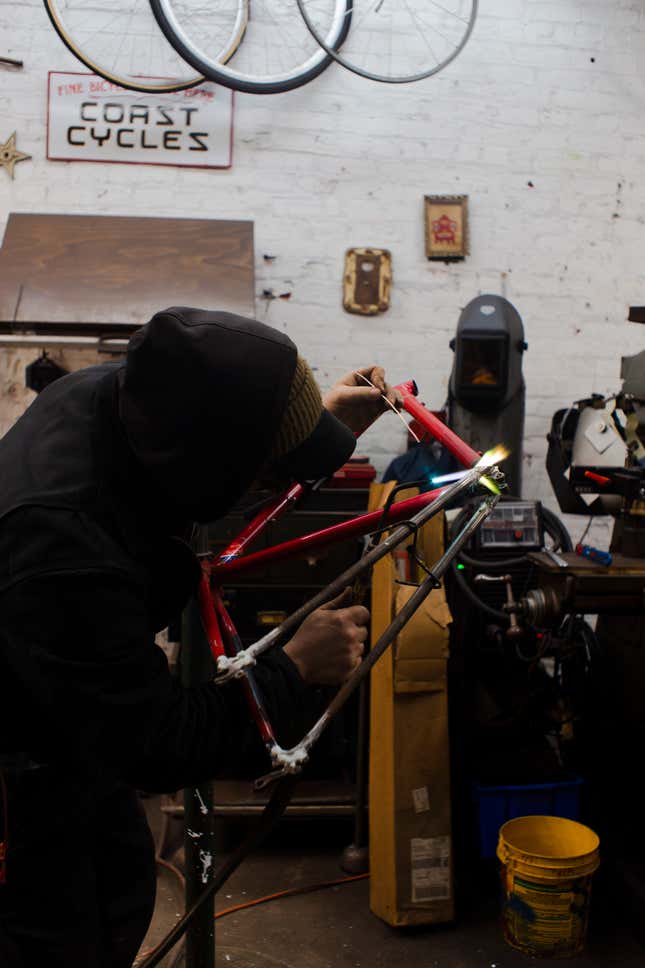 Image for article titled How To Braze A Broken Old Schwinn Mountain Bike's $150 Frame Back Together