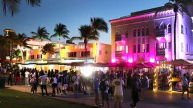 Spring Breakers Have Overtaken Miami Beach