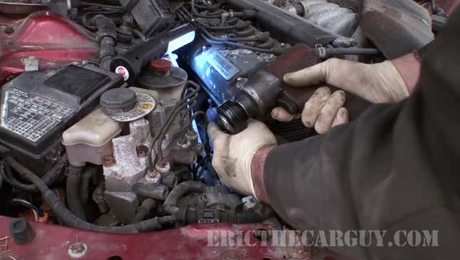 Image for article titled Cool Tool: The Extension Wrench Reaches Bolts Where An Impact Or A Ratchet Can&#39;t Fit