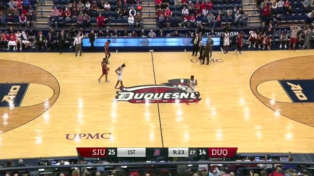 Saint Joseph's Player Taken Off In Stretcher After Brutal Leg Injury