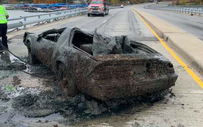 Image for article titled A Fisherman Discovered This 1987 Chevy Camaro At The Bottom Of A Lake And Man Is It Rough