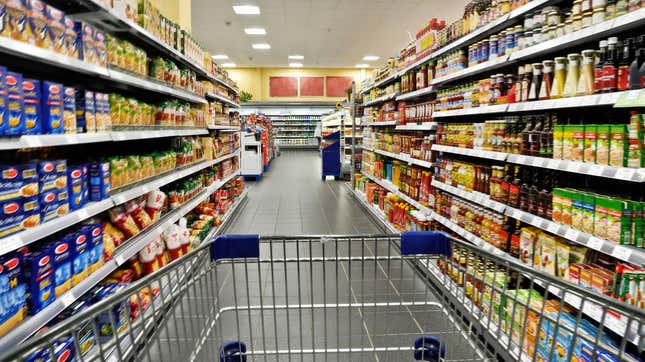 Image for article titled Grocers declare independence from Big Food