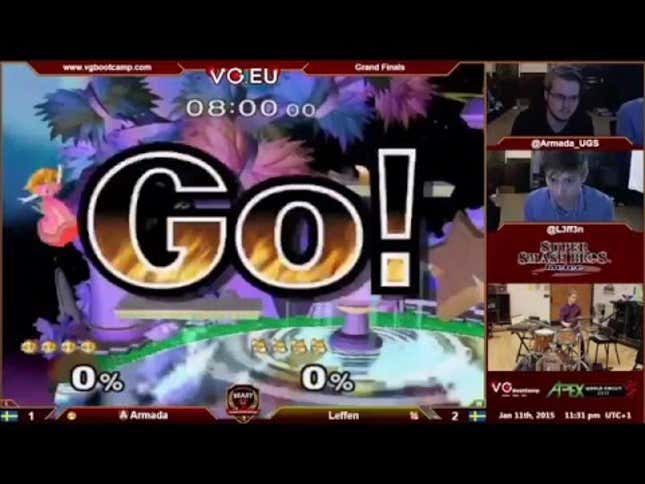Guy Performs Free Jazz To Competitive<i> Smash Bros.</i>