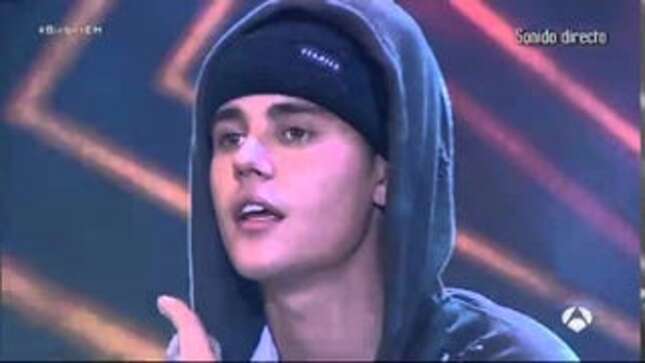 Justin Bieber to Fans: Sorry, Why Can't Ü Clap On the Beat?