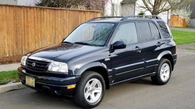 Image for article titled At $1,950, Could This 2002 Suzuki Grand Vitara V6 Be a Grand Bargain?