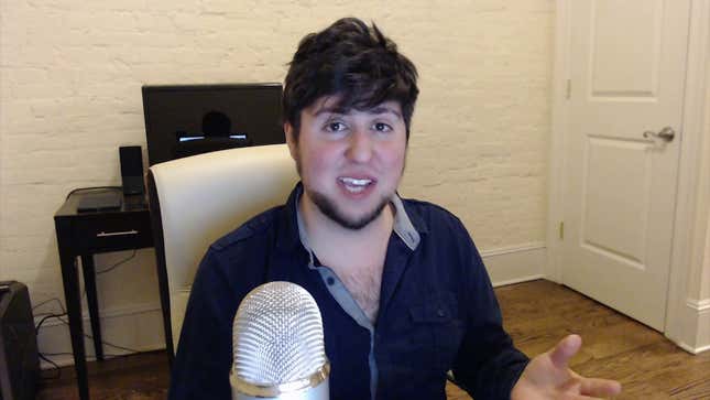 YouTuber JonTron Tries To Clarify His Controversial Views On Race<em></em><em></em>