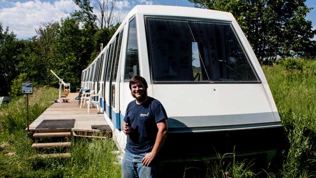 Image for article titled Meet the Guy Who Bought a Monorail For $1,000