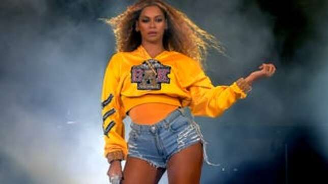 Shifting the Center of American Music from Bob Dylan to Beyoncé Knowles