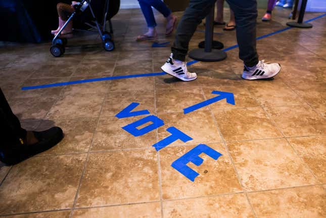 Image for article titled Most Drive-Thru Voting Sites in Harris County Will Be Shut Down on Election Day. Blame Whiny Texas Republicans