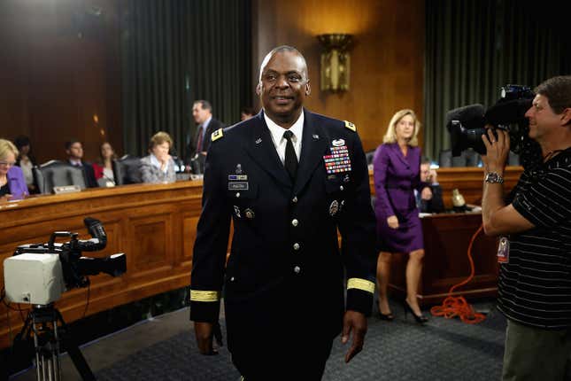 Image for article titled Black Service Members Rally Around Defense Secretary Pick Gen. Lloyd Austin as He Faces Uphill Confirmation Process