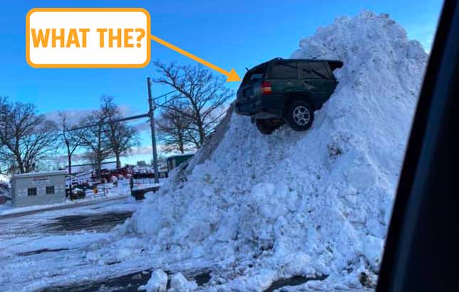 Image for article titled Nobody Knows Why This Jeep Grand Cherokee Is Stuck In A Huge Snow Mound But I Have An Idea (UPDATE)