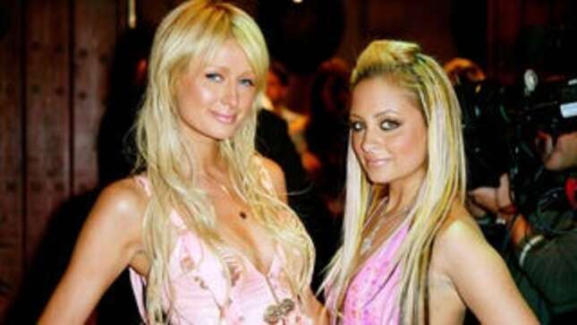 Image for article titled Nicole Richie Would Rather Not Stick Her Hand in Another Cow's Butthole