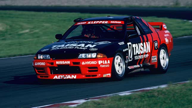 A Group A Nissan R32 GT-R running the Highland Group A 300 Km race in 1991.