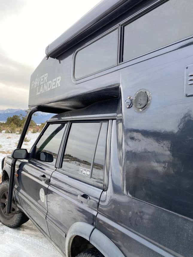 Image for article titled At $31,500, Could This Camper-Converted 2004 Land Rover Discovery II Help You Discover Your True Nature?