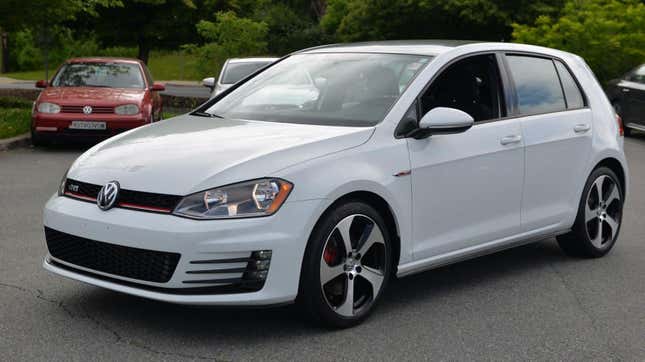 Image for article titled I'm Looking For An Escape Pod To Get Out Of The City! What Car Should I Buy?
