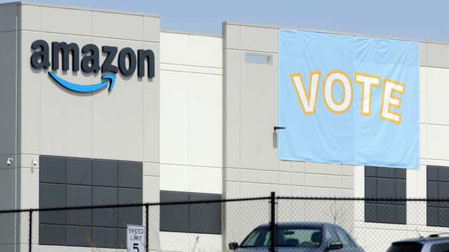 Image for article titled The Amazon Union Vote Tally Is Underway