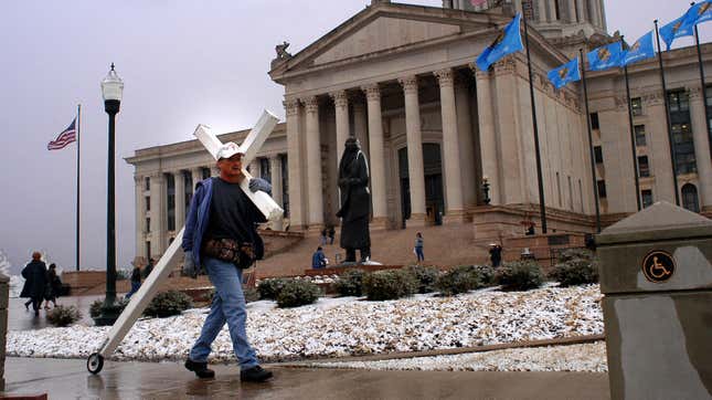 Image for article titled Federal Judge Allows Abortions to Resume in Oklahoma
