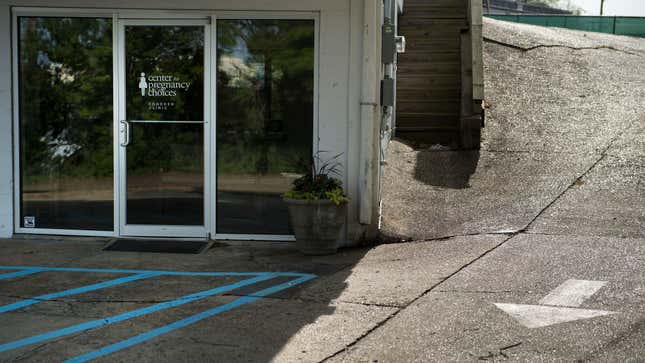Image for article titled Mississippi Is Trying to Criminalize Even Talking About Abortion
