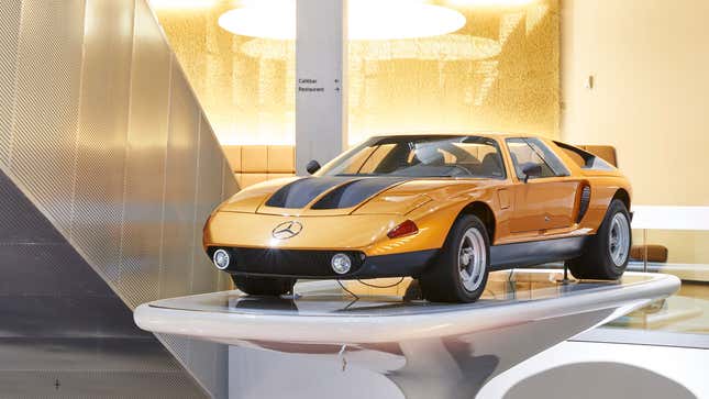 Image for article titled The Quad-Rotor Mercedes-Benz C111/II Prototype Is Already Half A Century Old