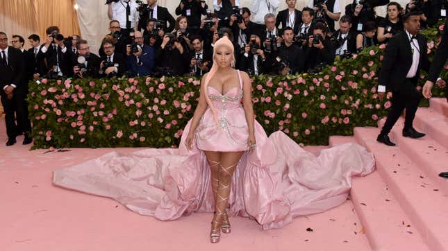 Image for article titled Elites Go Camping: Every Look from the 2019 Met Gala Red Carpet