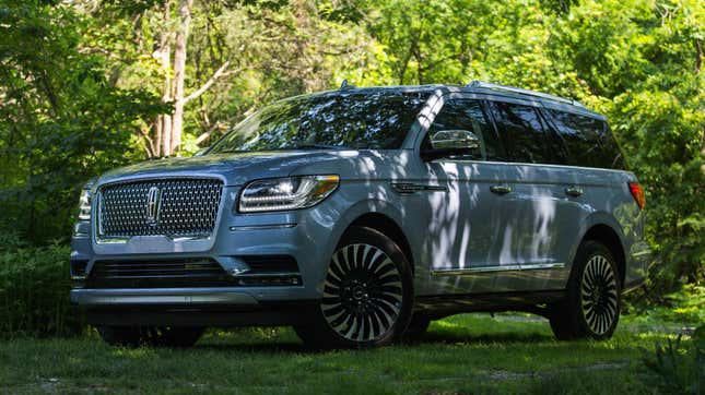 Image for article titled What Do You Want to Know About the 2019 Lincoln Navigator?