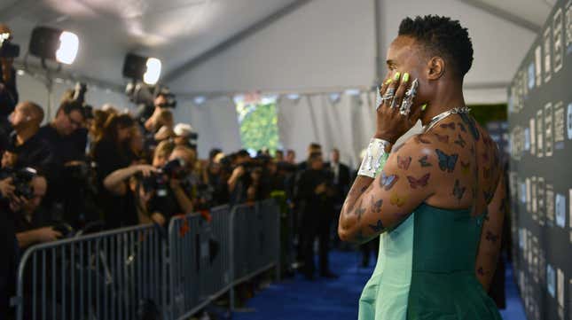 Image for article titled I Bow Down to Billy Porter's Butterfly Sleeves & Gigantic Pantsuit