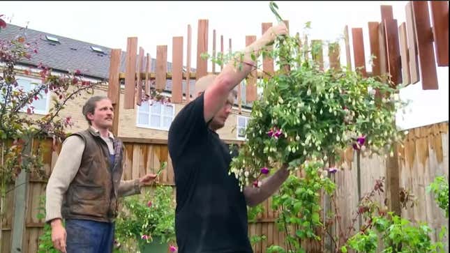 Image for article titled When You're Done With Bake Off, Binge the Delightfully Polite and Very British Garden Rescue