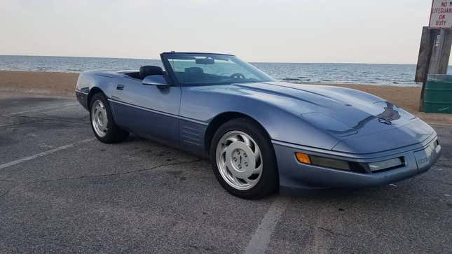 Image for article titled At $9,500, Could This Azure 1991 Chevy Corvette Beat The Blues?