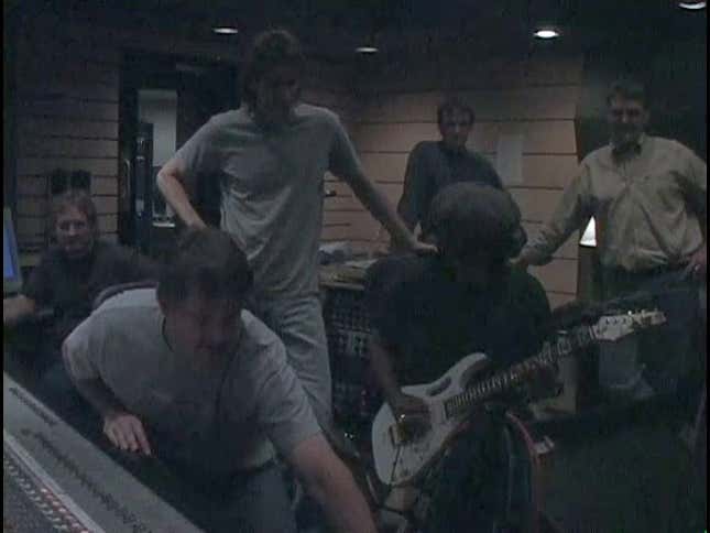 There Is Video Evidence Of Steve Vai Shredding On The <i>Halo 2</i> Soundtrack