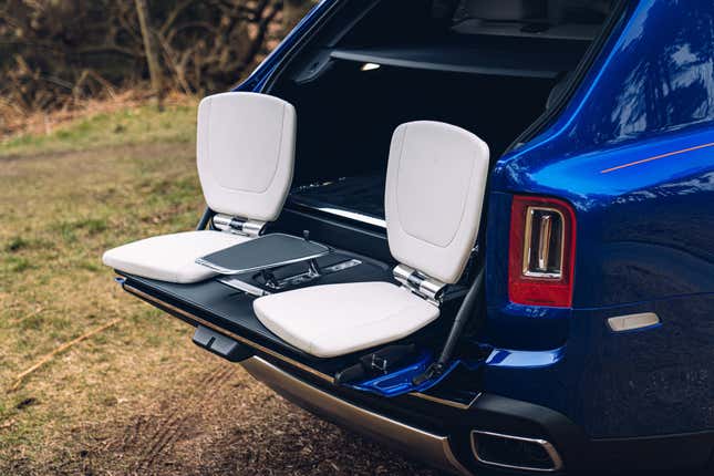 This Custom Rolls-Royce Cullinan Comes Complete With AutoZone-Style Fake  Aero