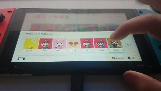 Hackers Have Already Cracked Open The Switch Online's NES Library<em></em>