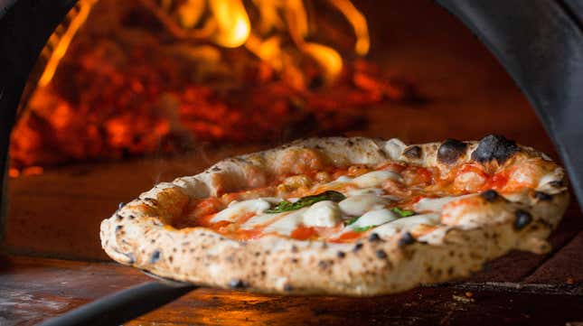 Image for article titled Scientist says pizza can prevent cancer, wins international award