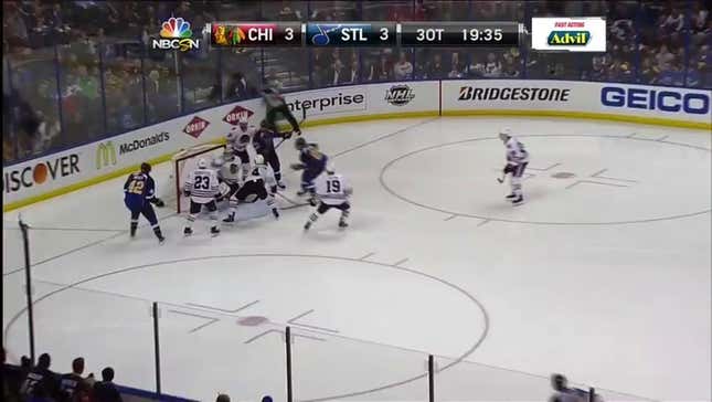 Alex Steen Ends An Exhausting Three-OT Blackhawks-Blues Game