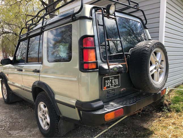 Image for article titled Mitsubishi Pajero, Honda Transalp, Toyota Mini Cruiser: The Dopest Vehicles I Found For Sale Online