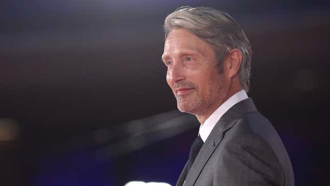  Mads Mikkelsen attends the red carpet of the movie Druk during the 15th Rome Film Festival on October 20, 2020 in Rome, Italy.
